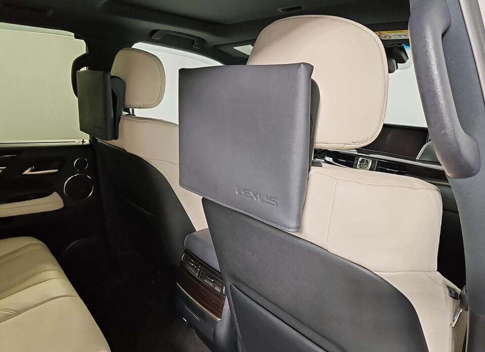 Lexus LX, III Рестайлинг 2 570 5.7 AT (367 л.с.) 4WD