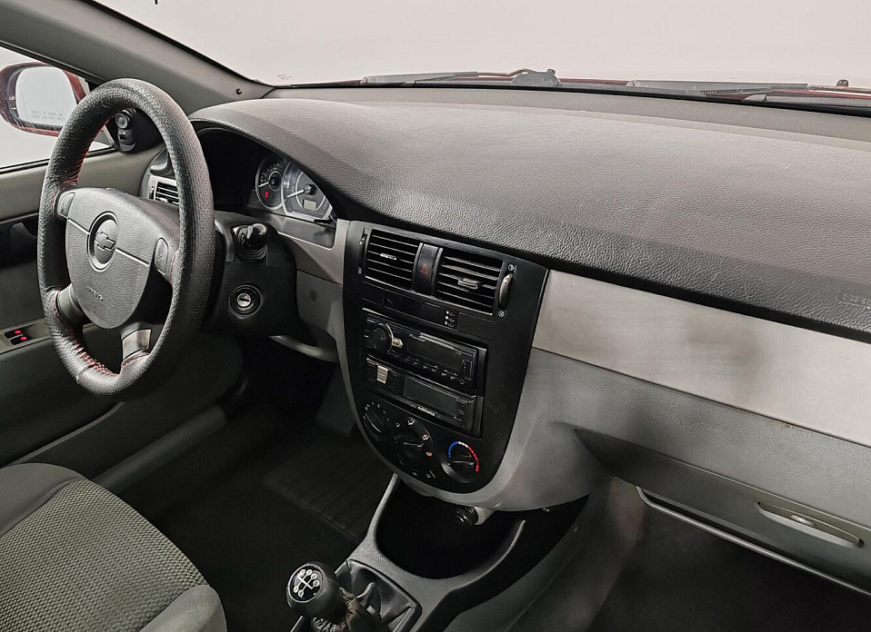 Chevrolet Lacetti 1.8 MT (121 л.с.)