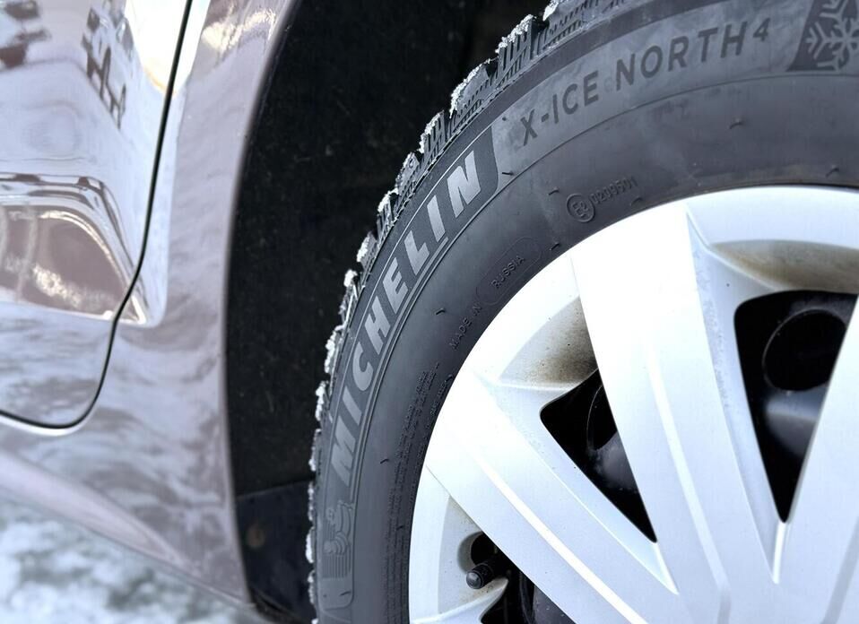 Volkswagen Jetta, VI Рестайлинг 1.6 AT (110 л.с.)