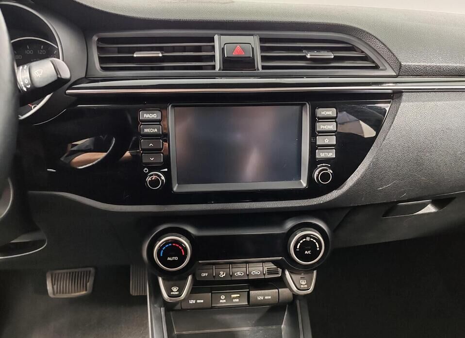 Kia Rio, IV 1.6 AT (123 л.с.)