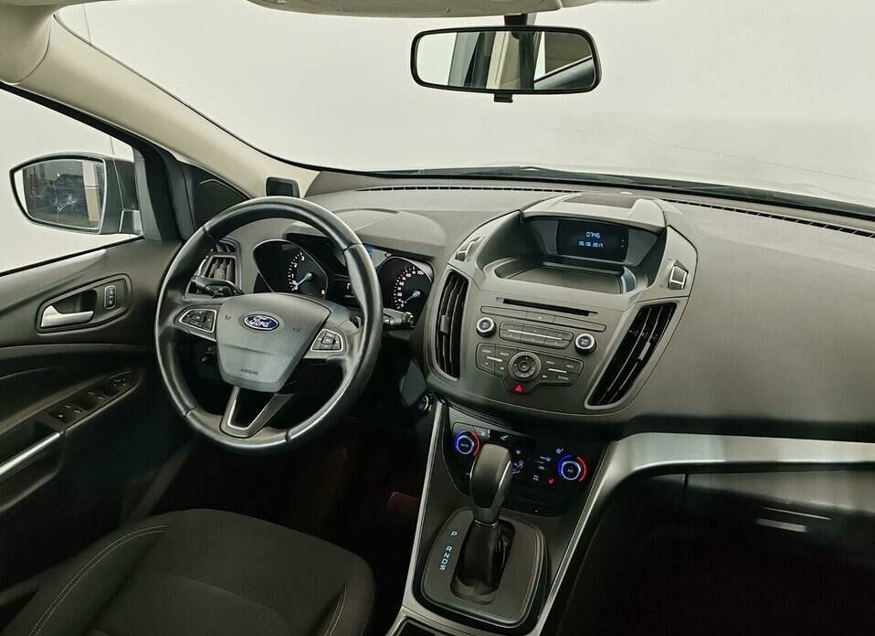 Ford Kuga 2.5 AT (150 л.с.)