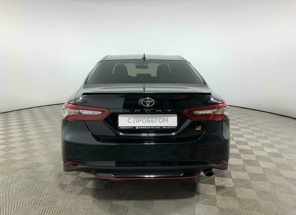 Toyota Camry 2.5 AT (200 л.с.)