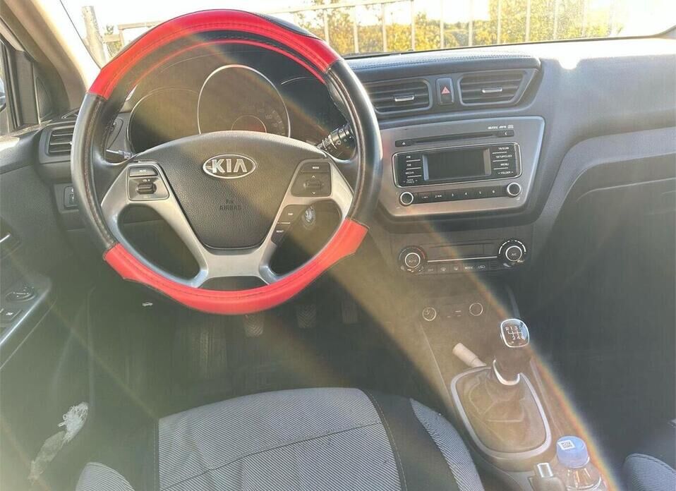 Kia Rio, III Рестайлинг 1.6 MT (123 л.с.)