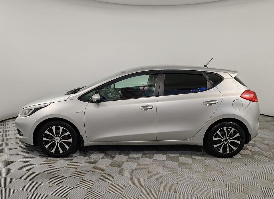 Kia Ceed, II 1.6 AT (129 л.с.)