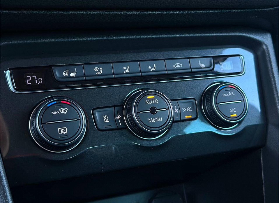 Volkswagen Tiguan, II 2.0d MT (150 л.с.) 4WD