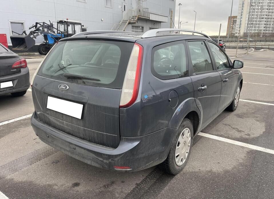 Ford Focus, II Рестайлинг 1.6 MT (100 л.с.)