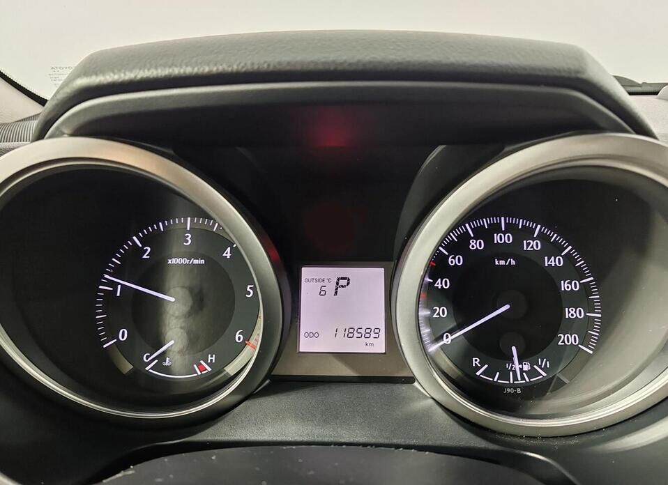 Toyota Land Cruiser Prado, 150 Series Рестайлинг 1 3.0d AT (173 л.с.) 4WD