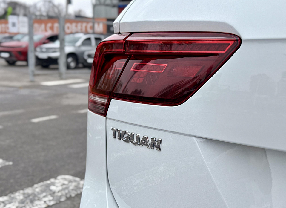 Volkswagen Tiguan, II 2.0d AMT (150 л.с.) 4WD