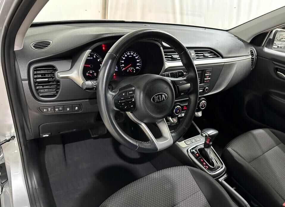 Kia Rio, IV Рестайлинг X 1.6 AT (123 л.с.)