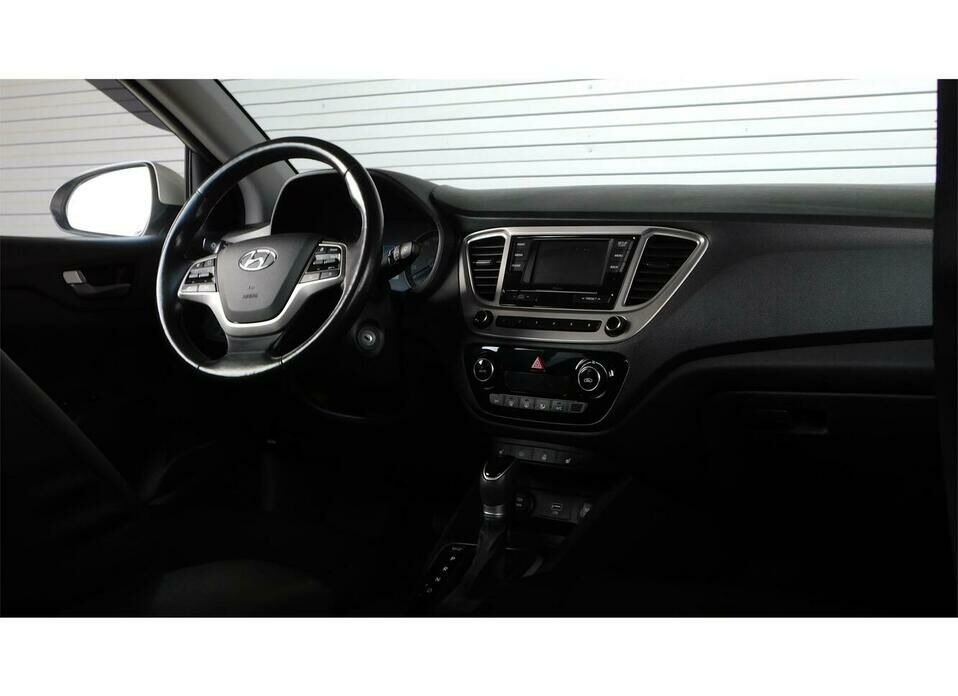 Hyundai Solaris 1.6 AT (123 л.с.)