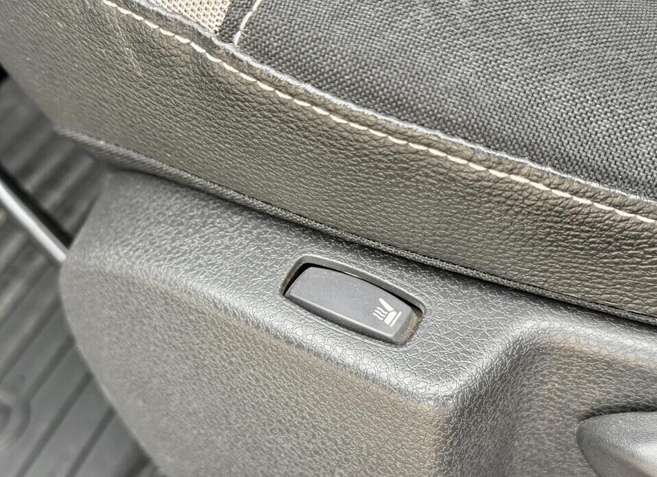 LADA (ВАЗ) XRAY, I 1.6 MT (110 л.с.)