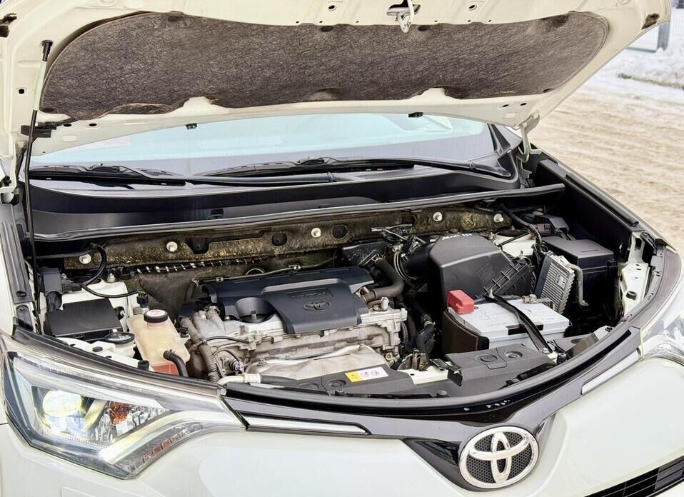 Toyota RAV4, IV (XA40) Рестайлинг 2.5 AT (180 л.с.) 4WD