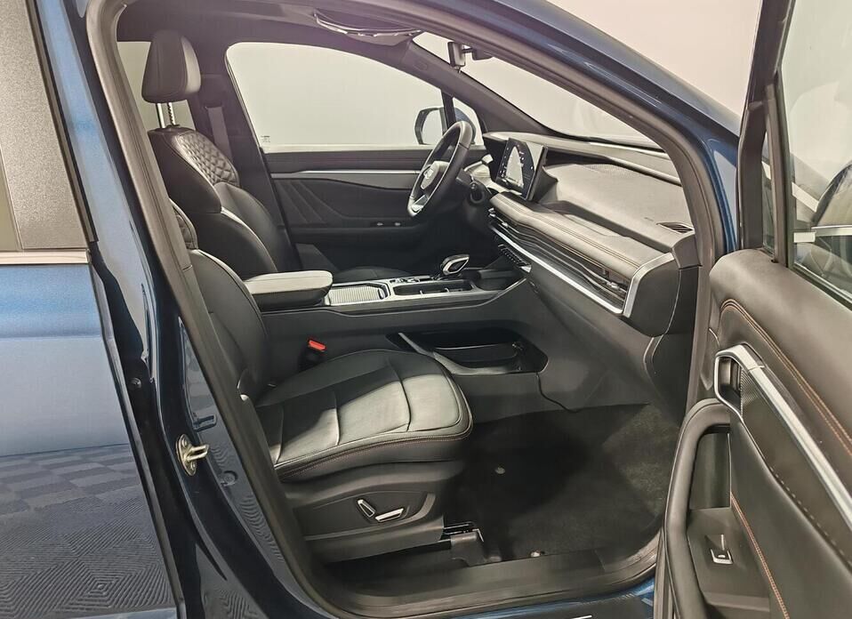 Geely Okavango, I Рестайлинг 2.0 AMT (200 л.с.)