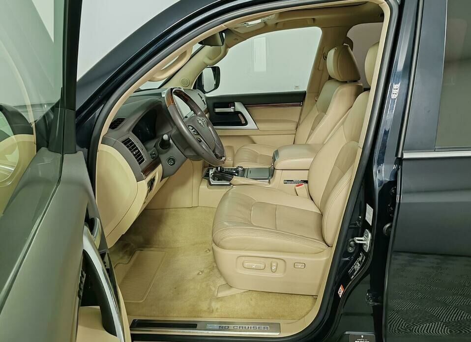 Toyota Land Cruiser 4.5d AT (249 л.с.) 4WD