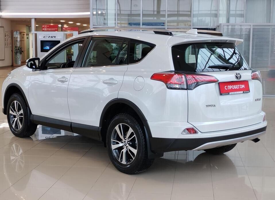 Toyota RAV4, IV (XA40) Рестайлинг 2.0 CVT (146 л.с.)