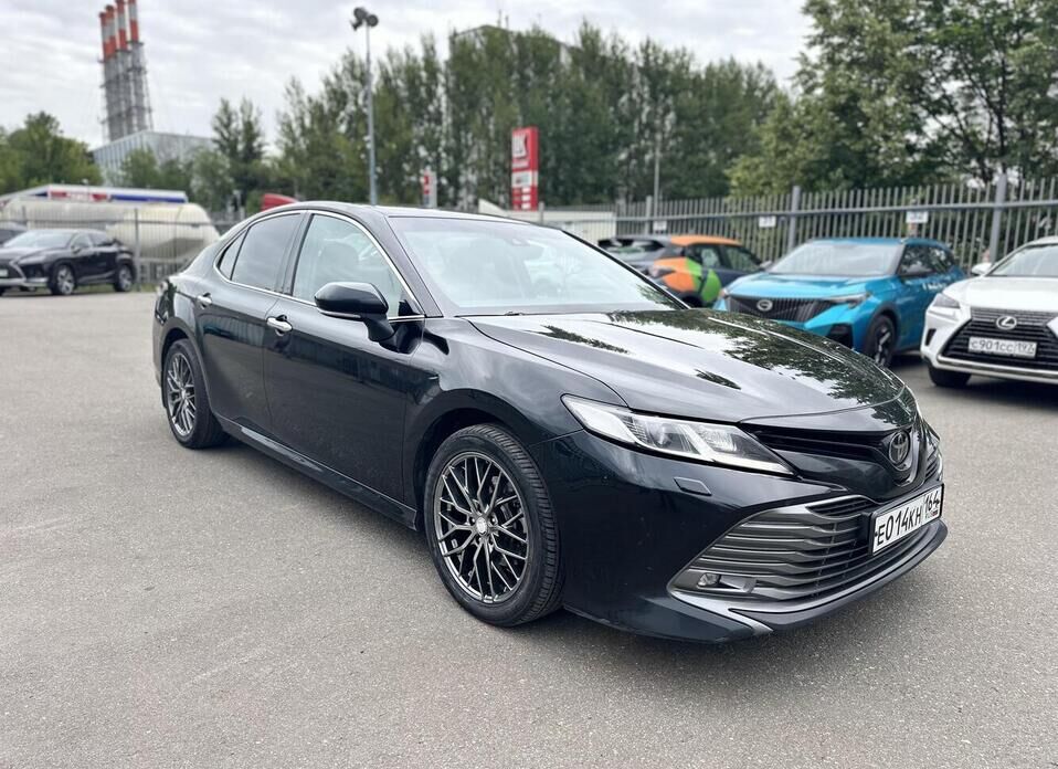Toyota Camry 2.5 AT (181 л.с.)