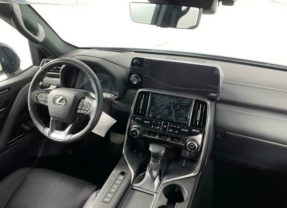 Lexus LX 600 3.5 AT (415 л.с.) 4WD