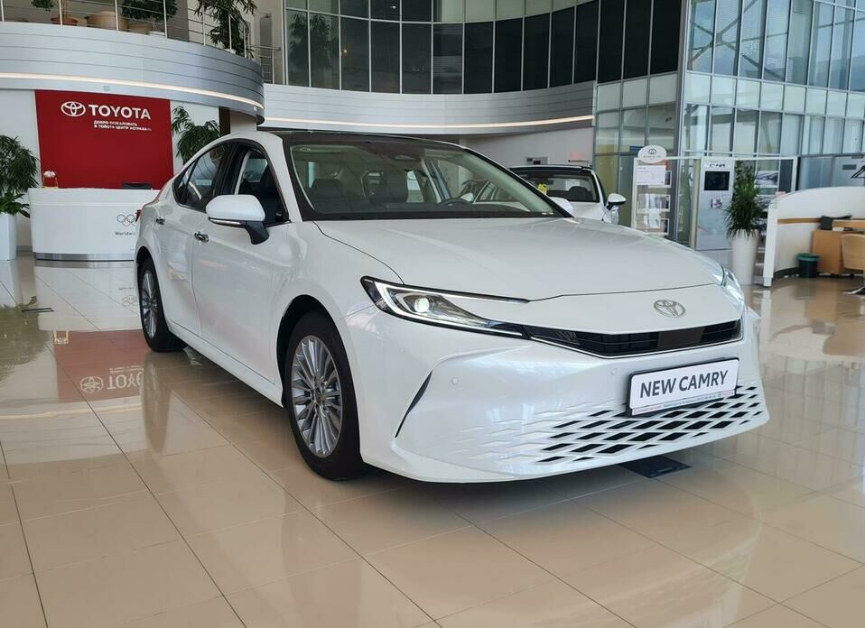 Toyota Camry 2.0 CVT (173 л.с.)