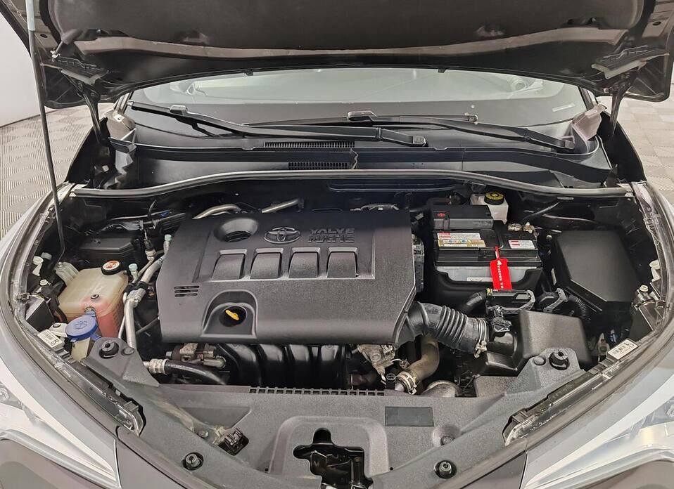 Toyota C-HR 2.0 CVT (148 л.с.)