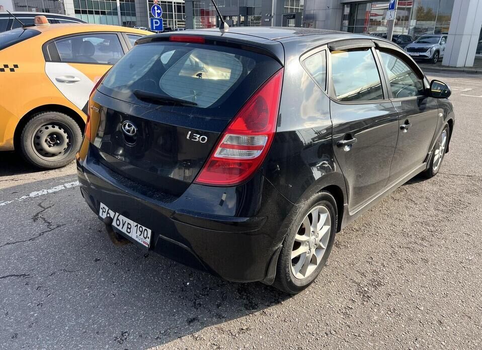 Hyundai i30, I Рестайлинг 1.6 AT (126 л.с.)