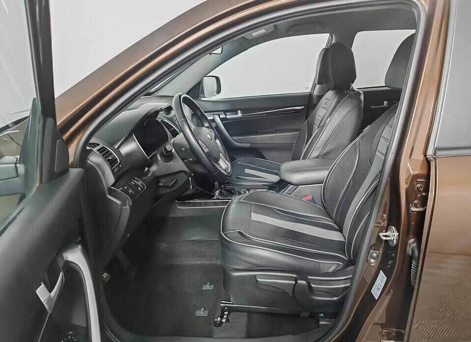Kia Sorento, II Рестайлинг 2.4 AT (175 л.с.) 4WD