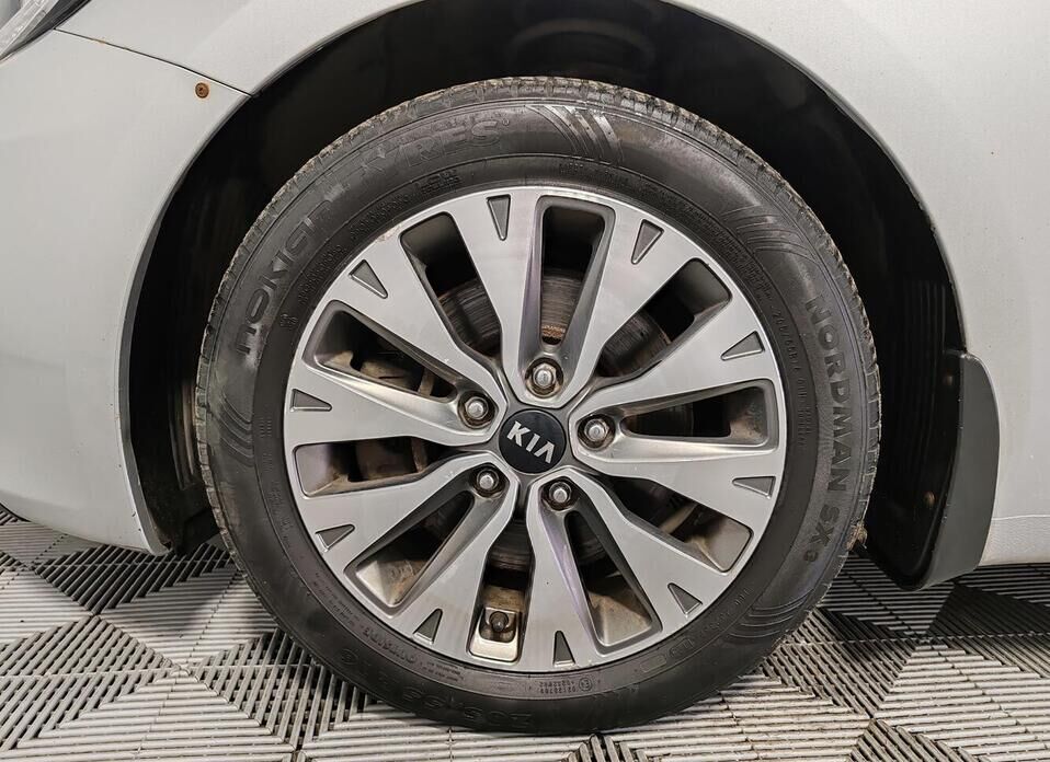 Kia Ceed, II Рестайлинг 1.6 AMT (135 л.с.)