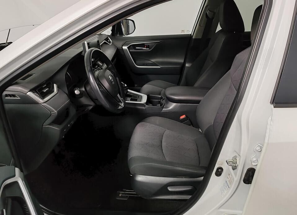 Toyota RAV4, V (XA50) 2.5 AT (199 л.с.) 4WD