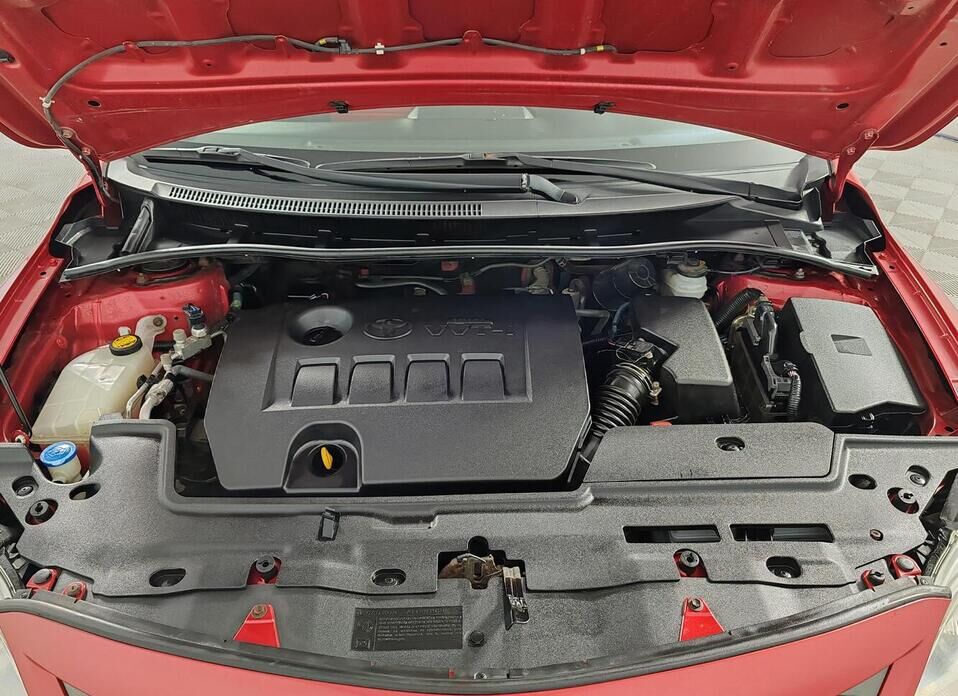 Toyota Corolla, X (E140, E150) Рестайлинг 1.6 MT (124 л.с.)