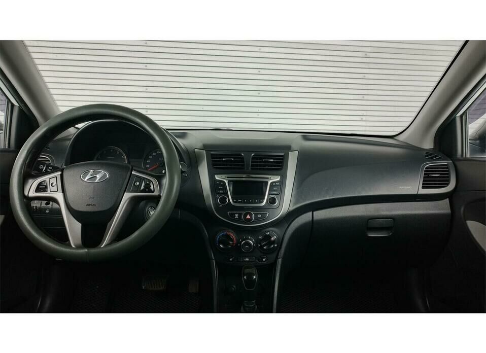 Hyundai Solaris 1.6 AT (123 л.с.)