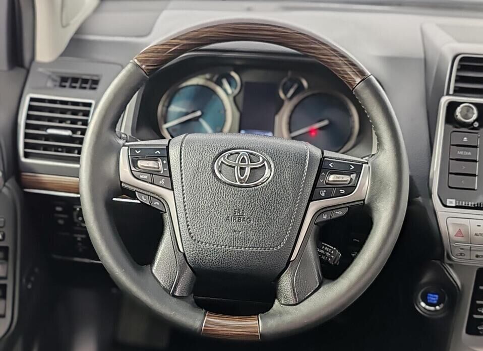 Toyota Land Cruiser Prado 2.8d AT (177 л.с.) 4WD
