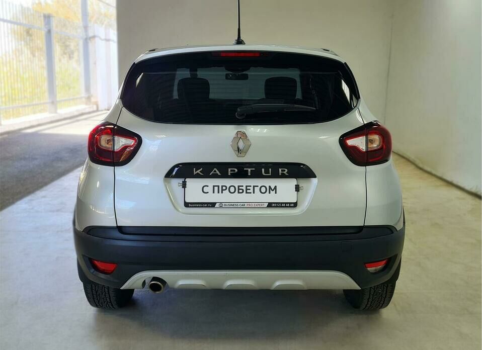 Renault Kaptur 1.6 MT (114 л.с.)