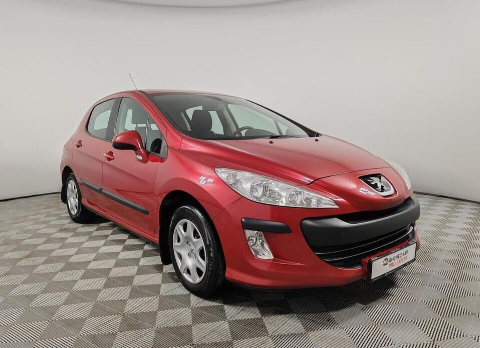 Peugeot 308 1.6 AT (120 л.с.)
