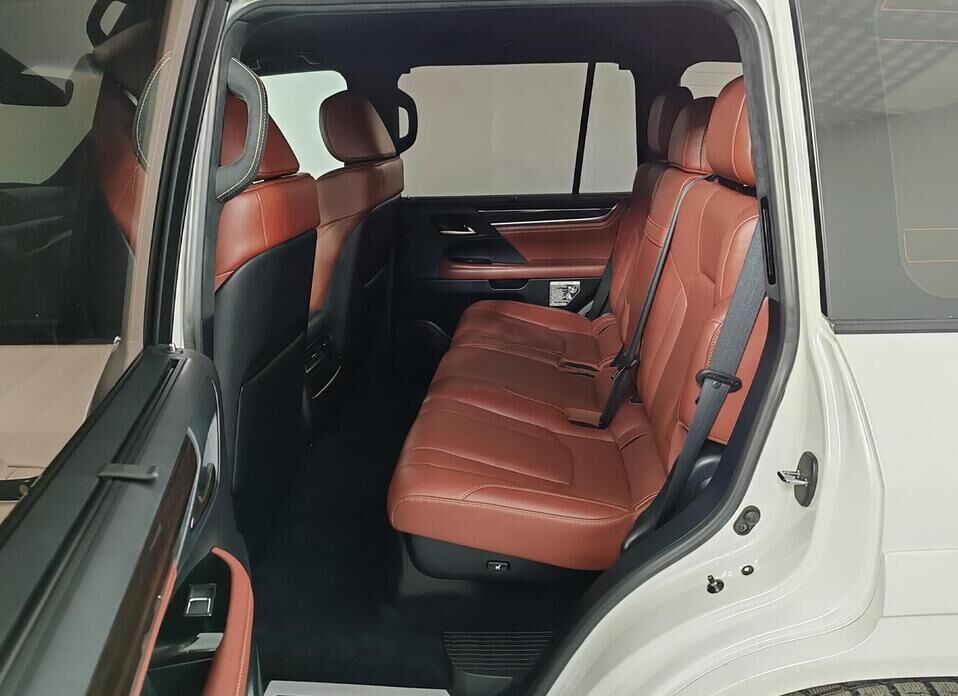 Lexus LX 450d 4.5d AT (272 л.с.) 4WD