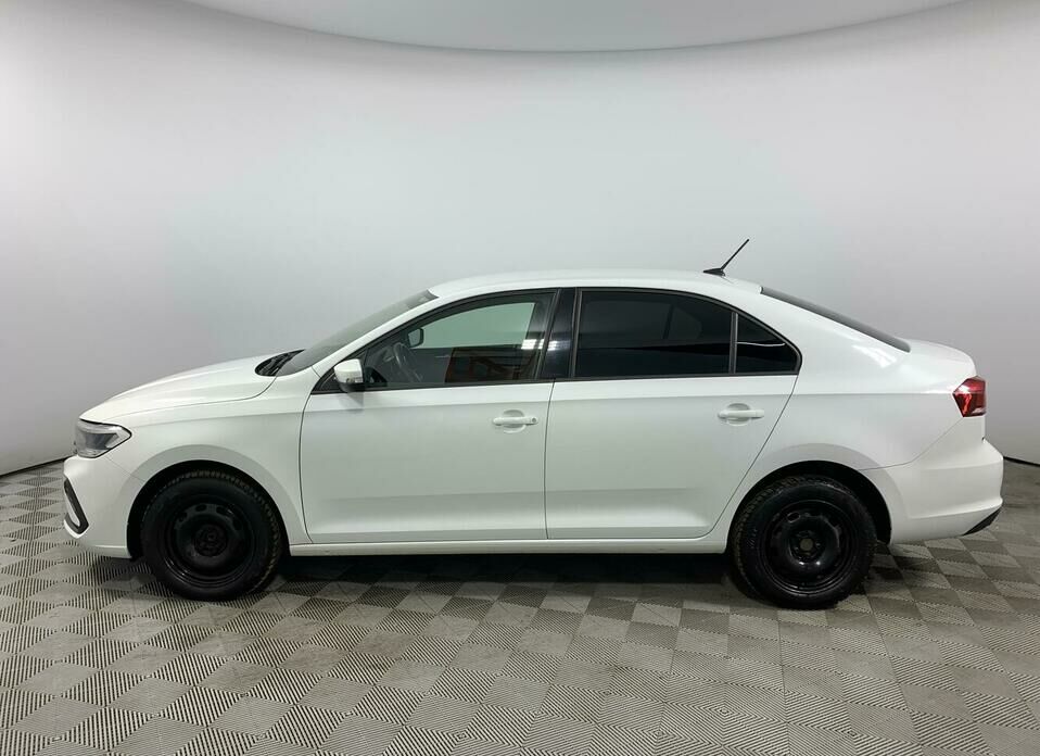 Volkswagen Polo 1.6 MT (110 л.с.)