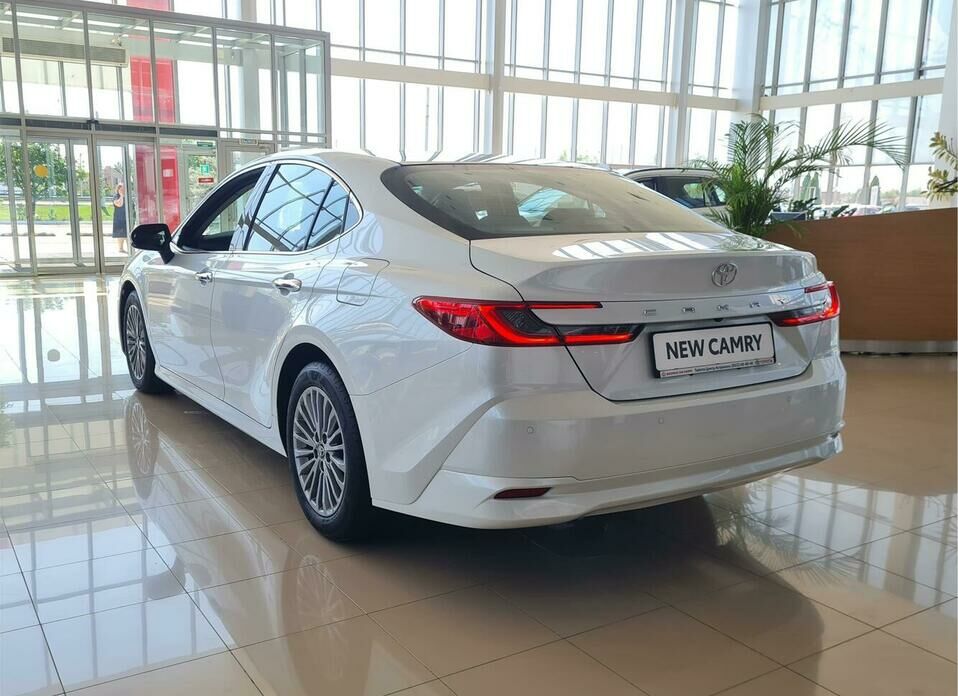 Toyota Camry 2.0 CVT (173 л.с.)