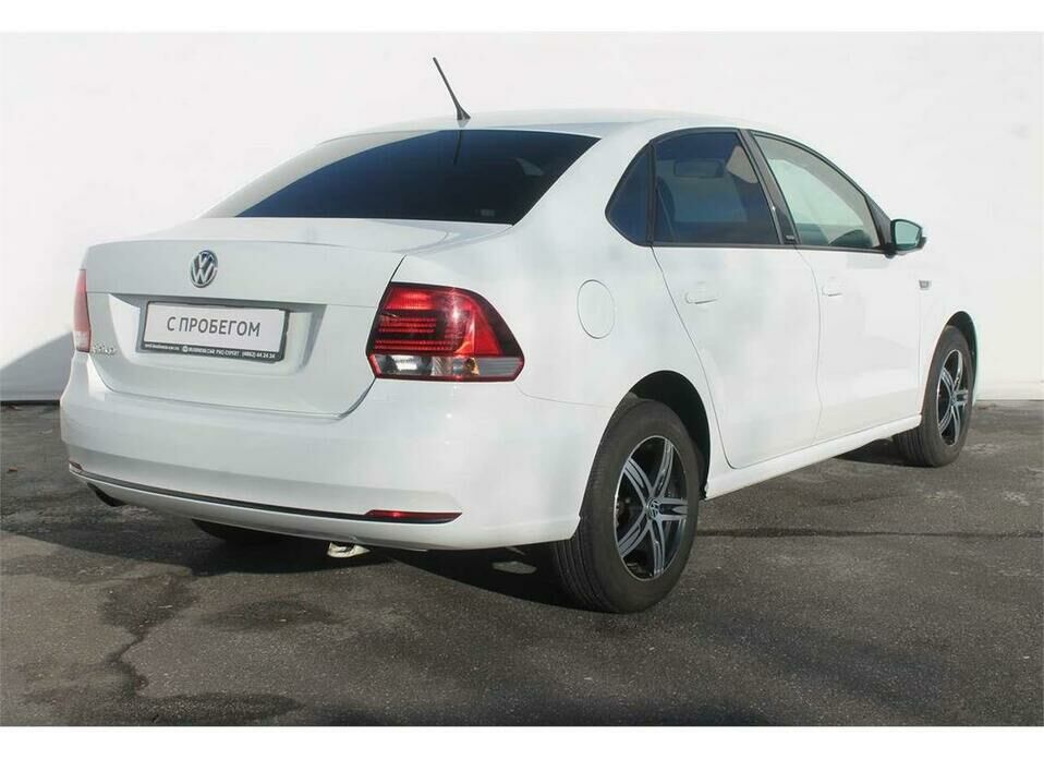 Volkswagen Polo 1.6 MT (110 л.с.)