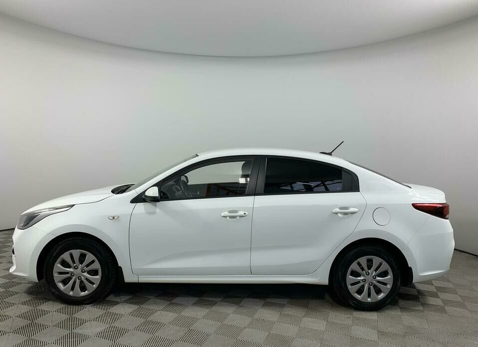 Kia Rio 1.6 AT (123 л.с.)