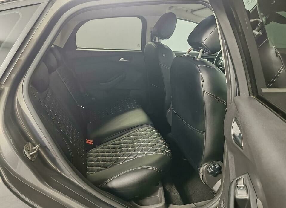 Ford Focus 1.6 MT (125 л.с.)