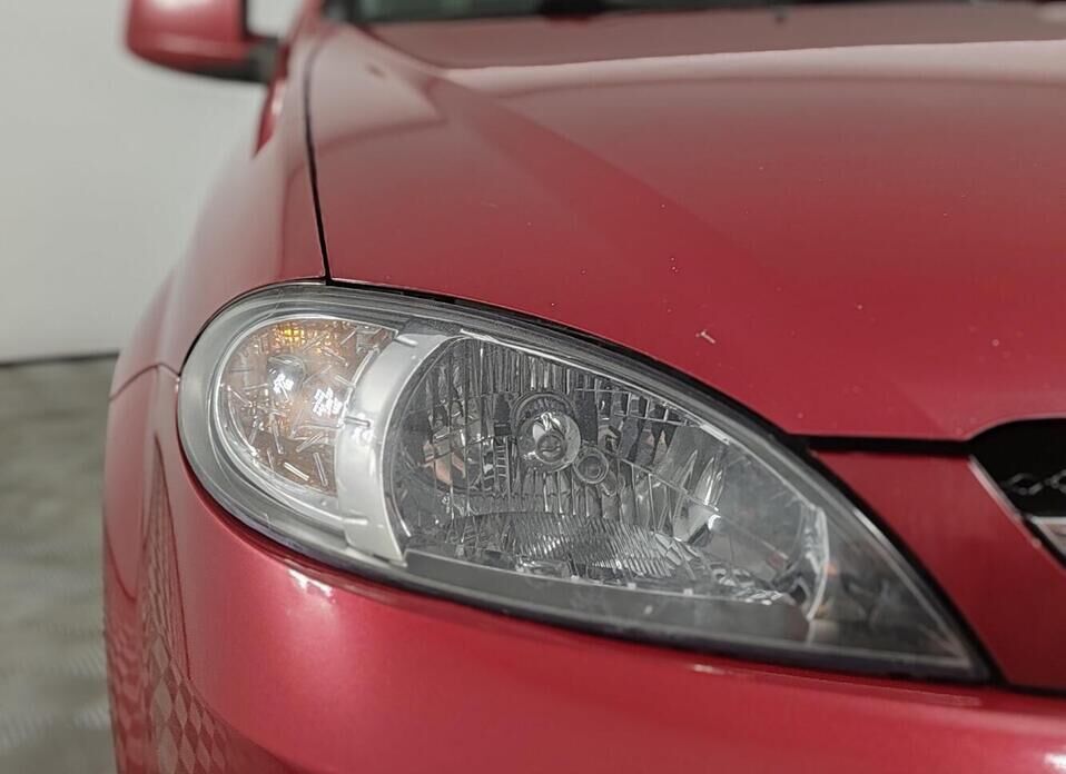 Chevrolet Lacetti 1.6 AT (109 л.с.)