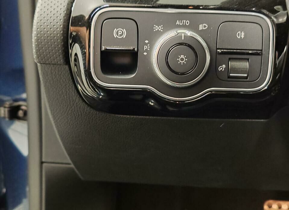 Mercedes-Benz A-Класс 200 1.3 AMT (150 л.с.)
