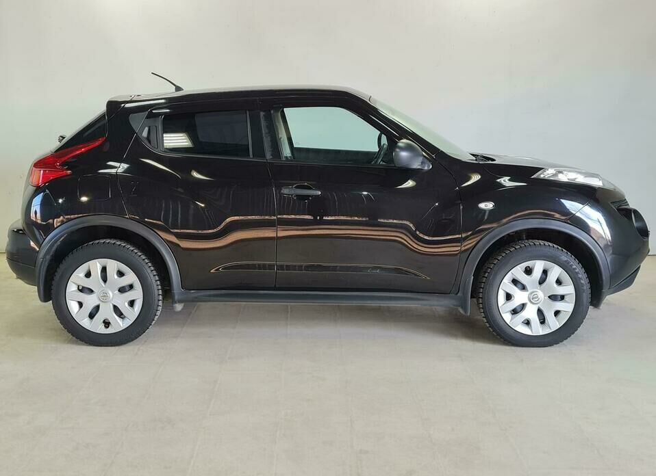 Nissan Juke 1.6 CVT (117 л.с.)