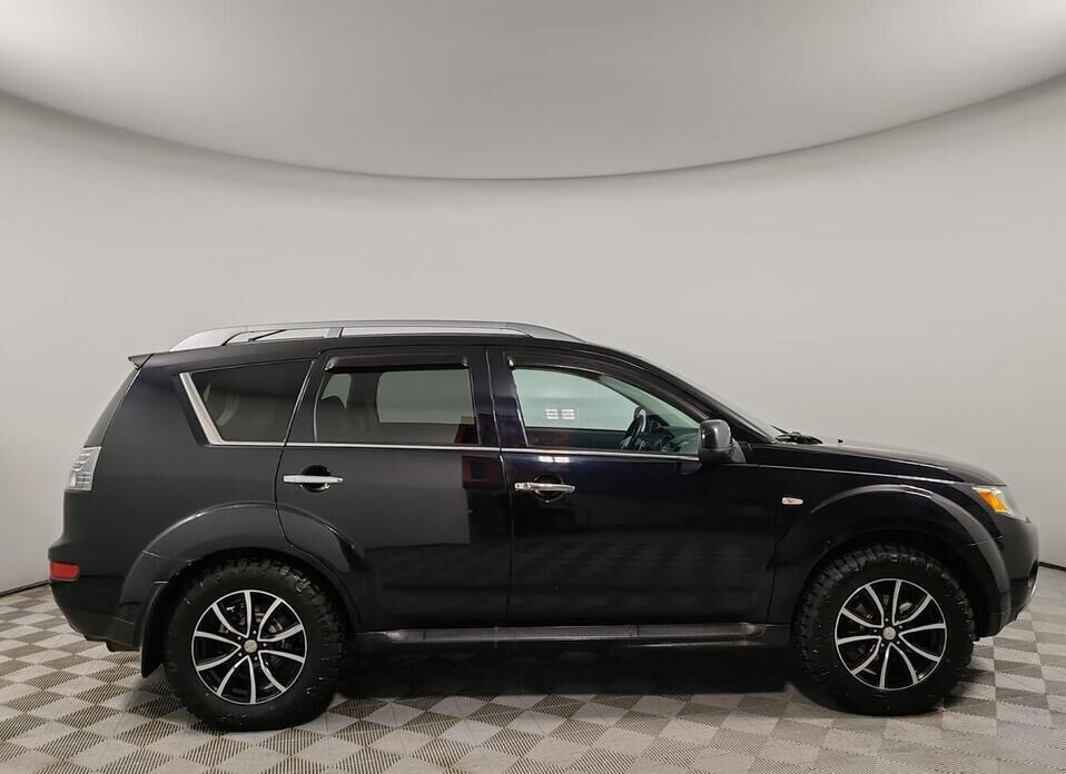 Mitsubishi Outlander 2.4 CVT (170 л.с.) 4WD