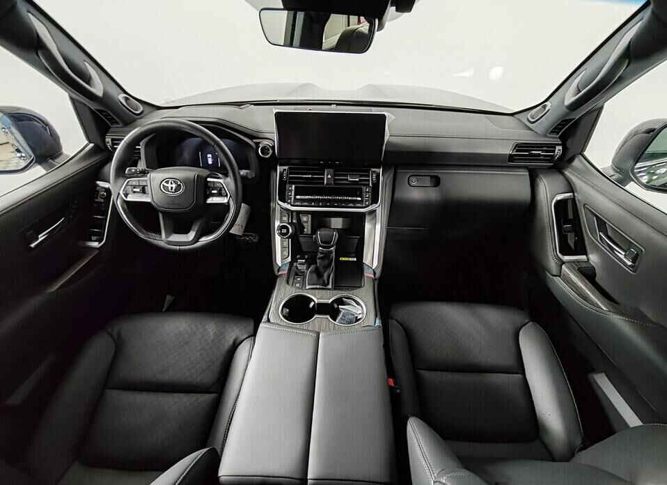 Toyota Land Cruiser, 300 Series 3.3d AT (299 л.с.) 4WD