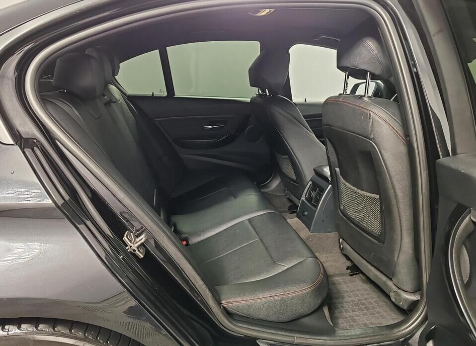 BMW 3 серии, VI (F3x) 320i xDrive 2.0 AT (184 л.с.) 4WD