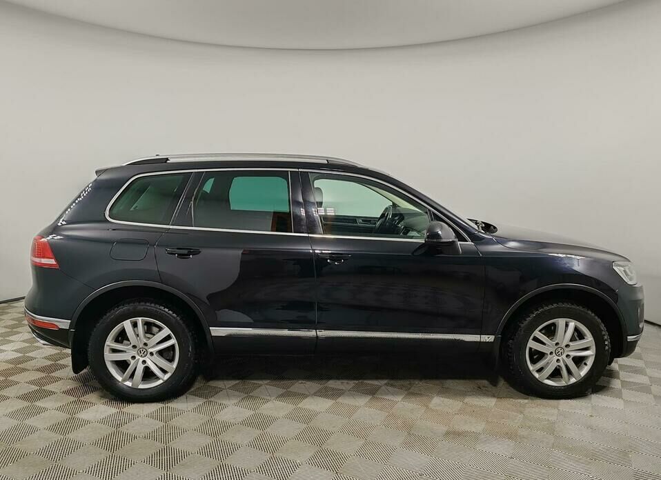 Volkswagen Touareg 3.0d AT (204 л.с.) 4WD