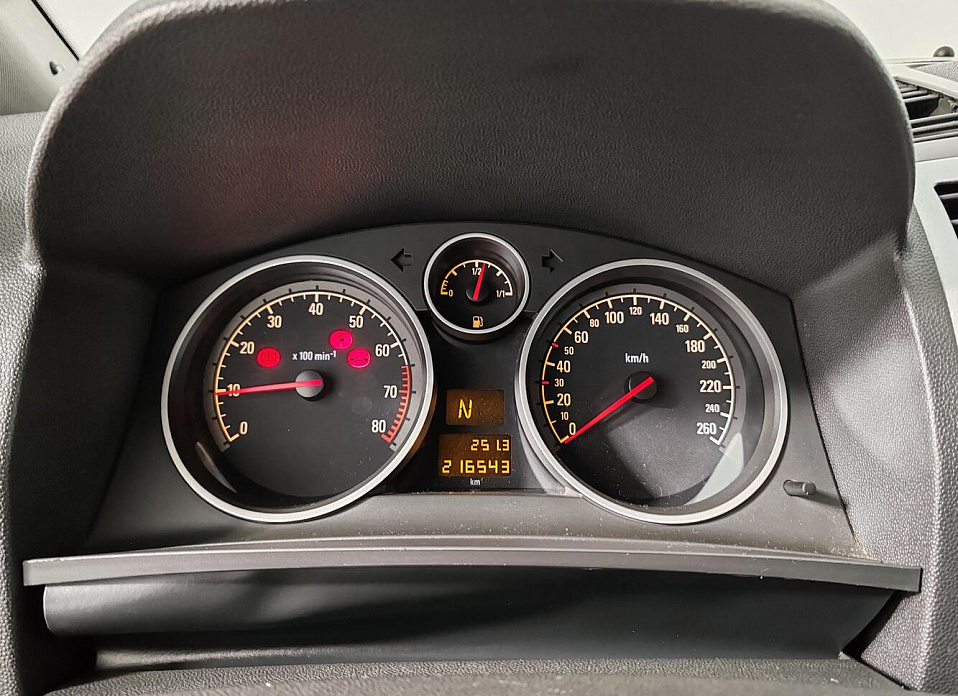 Opel Zafira, B Рестайлинг 1.8 AMT (140 л.с.)