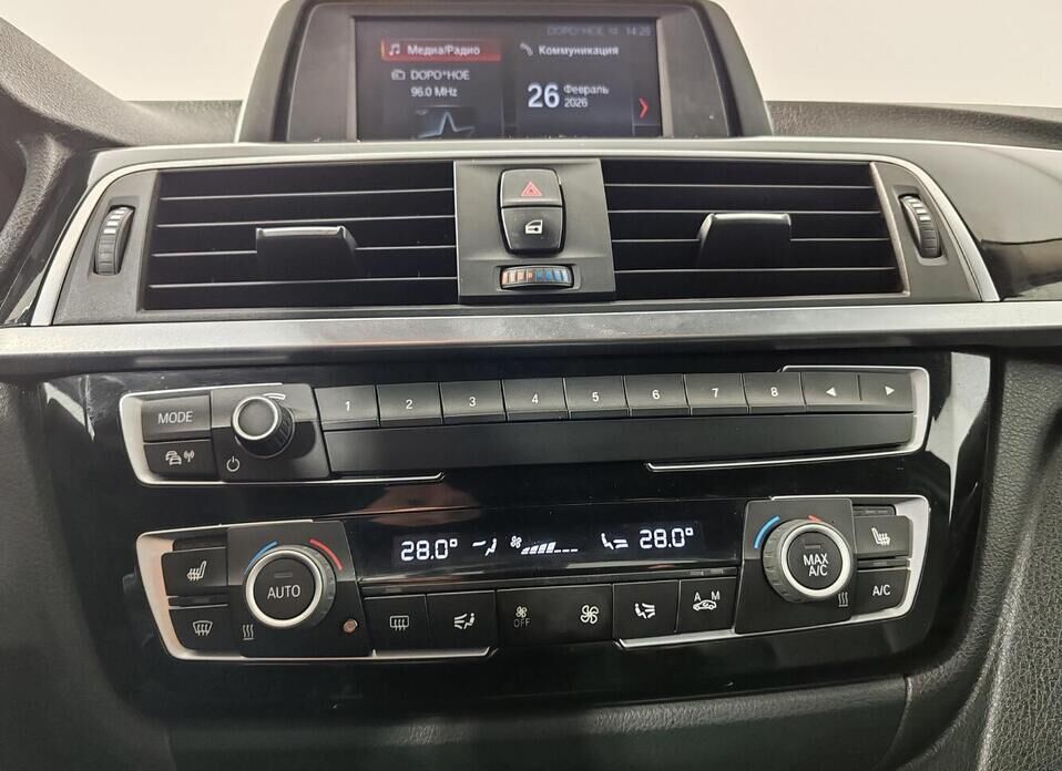 BMW 3 серии, VI (F3x) Рестайлинг 318i 1.5 AT (136 л.с.)