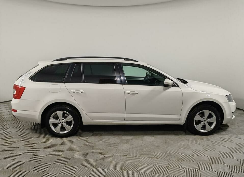 Skoda Octavia 1.6 AT (110 л.с.)