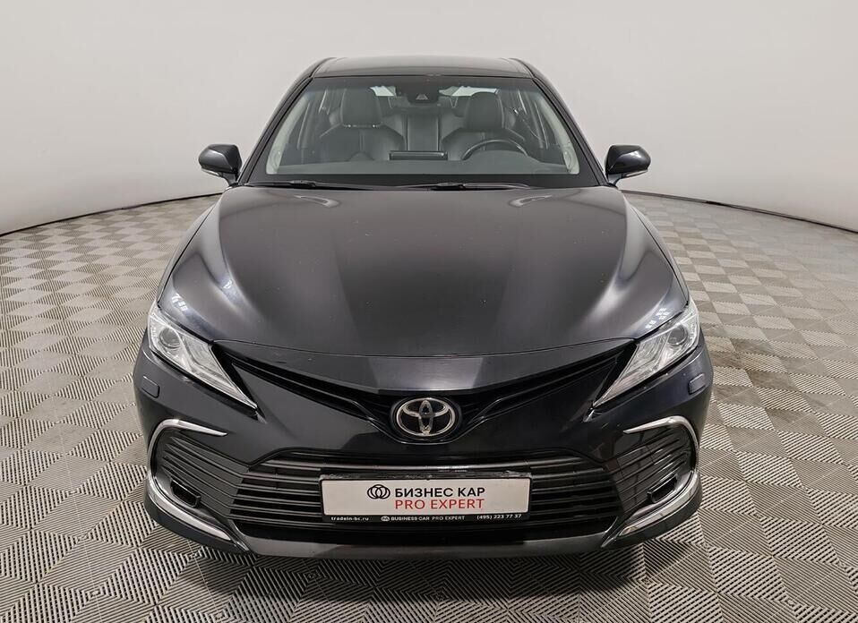 Toyota Camry 2.5 AT (200 л.с.)