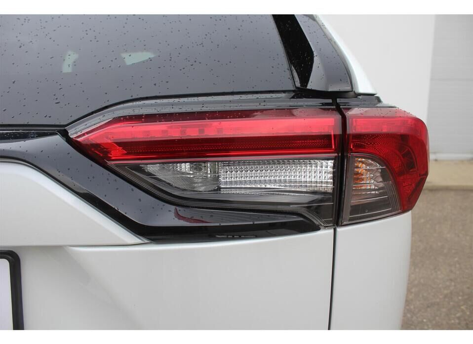 Toyota RAV4 2.5 AT (199 л.с.) 4WD